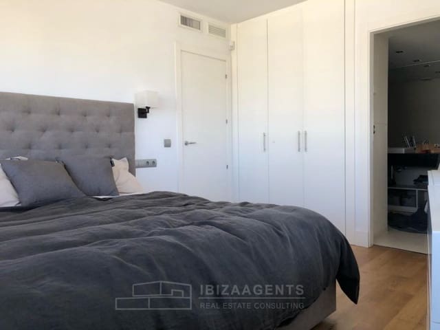 2 slaapkamer Appartement te koop in Ibiza dorp met garage - € 1.260.000 (Ref: 10115606)