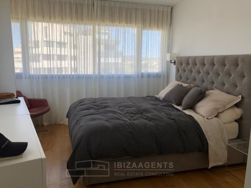2 slaapkamer Appartement te koop in Ibiza dorp met garage - € 1.260.000 (Ref: 10115606)