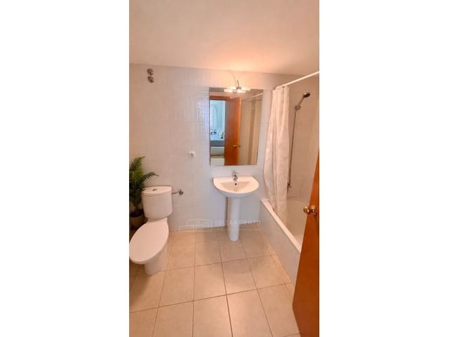 Apartamento de 2 habitaciones en Ibiza / Eivissa ciudad en venta con piscina garaje - 635.000 € (Ref: 10148477)