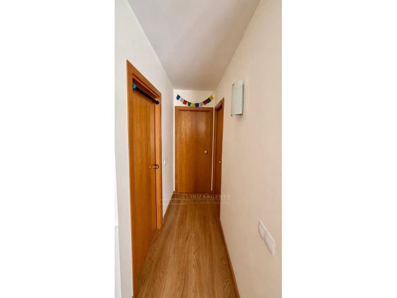 Apartamento de 2 habitaciones en Ibiza / Eivissa ciudad en venta con piscina garaje - 635.000 € (Ref: 10148477)