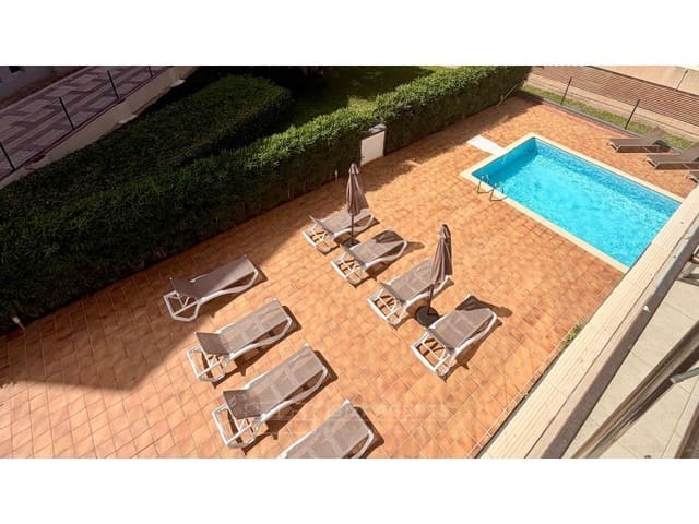Apartamento de 2 habitaciones en Ibiza / Eivissa ciudad en venta con piscina garaje - 635.000 € (Ref: 10148477)