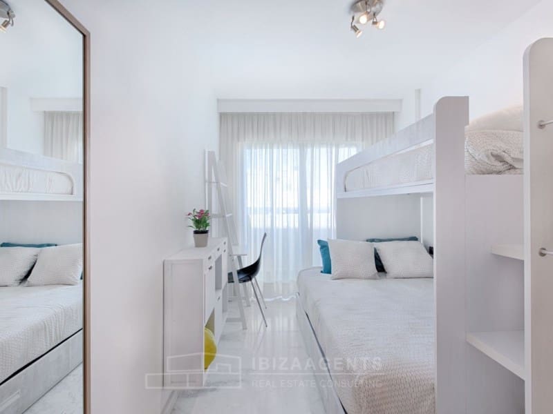 3 bedroom Semi-detached Villa for sale in Illa Plana with garage - € 1,150,000 (Ref: 5082123)