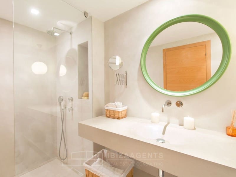 3 bedroom Semi-detached Villa for sale in Illa Plana with garage - € 1,150,000 (Ref: 5082123)