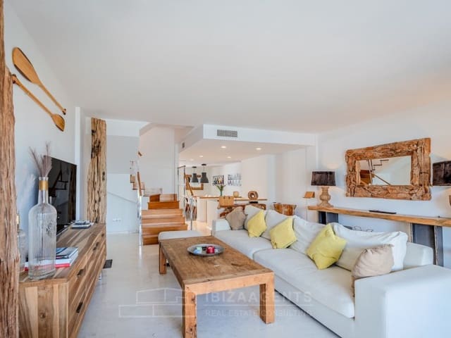 3 soveværelse Semi-Rækkehus til salg i Illa Plana, Ibiza by med garage - € 1.150.000 (Ref: 5082123)