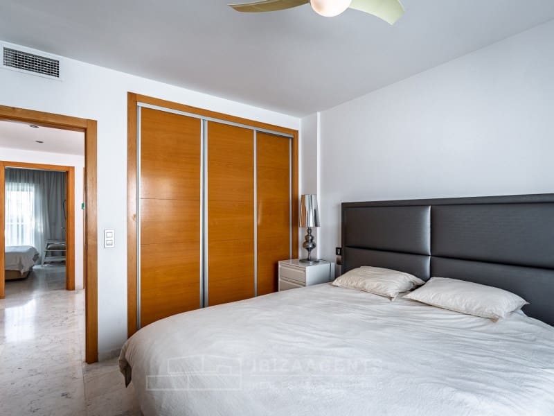 3 makuuhuone Paritalo myytävänä paikassa Illa Plana mukana 
autotalli - 1 150 000 € (Ref: 5082123)