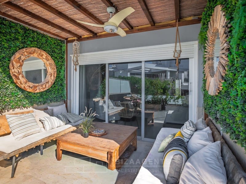 3 makuuhuone Paritalo myytävänä paikassa Illa Plana mukana 
autotalli - 1 150 000 € (Ref: 5082123)