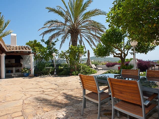 4 soverom Villa til salgs i Sant Joan de Labritja med svømmebasseng - € 2 190 000 (Ref: 6820010)