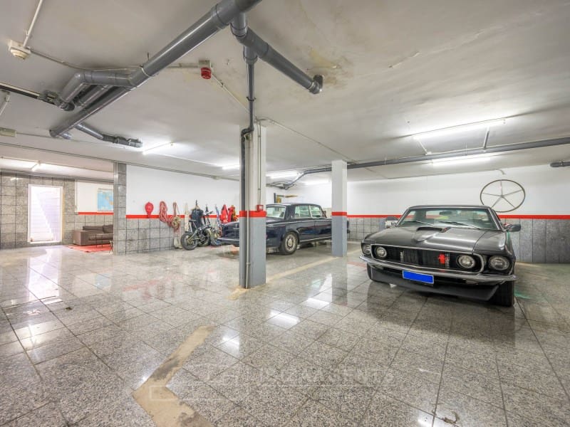 5 sypialnia Apartament na sprzedaż w Talamanca z basenem garażem - 1 995 000 € (Ref: 7203823)
