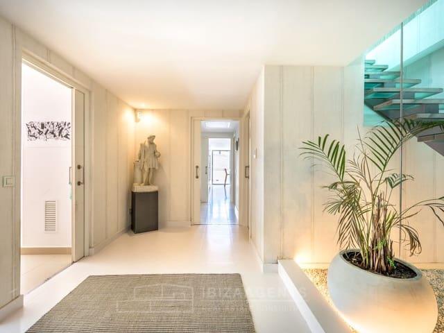 5 soverom Leilighet til salgs i Talamanca, Ibiza by med svømmebasseng garasje - € 1 995 000 (Ref: 7203823)