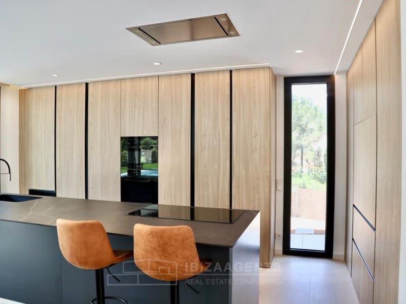 5 Zimmer Villa zu verkaufen in Nuestra Senora de Jesus mit Pool Garage - 2.950.000 € (Ref: 7527564)