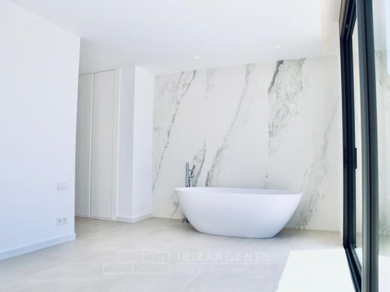 5 Zimmer Villa zu verkaufen in Nuestra Senora de Jesus mit Pool Garage - 2.950.000 € (Ref: 7527564)