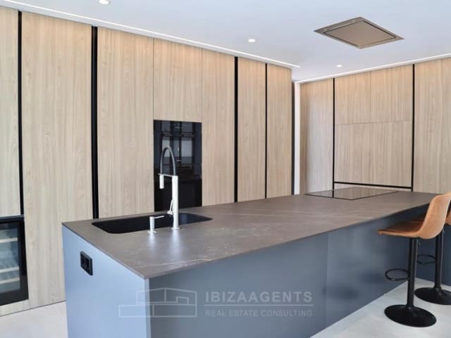 5 quarto Moradia para venda em Nuestra Señora de Jesus, Santa Eulalia / Santa Eularia com piscina garagem - 2 950 000 € (Ref: 7527564)