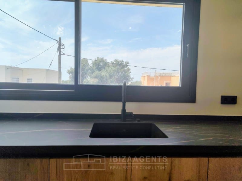 3 slaapkamer Villa te koop in Nuestra Senora de Jesus met zwembad - € 2.100.000 (Ref: 8244126)