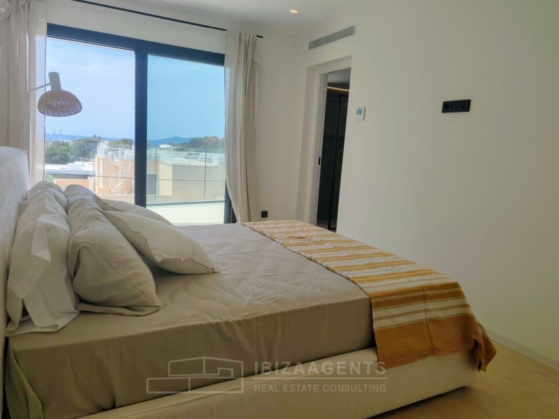 3 slaapkamer Villa te koop in Nuestra Senora de Jesus met zwembad - € 2.100.000 (Ref: 8244126)