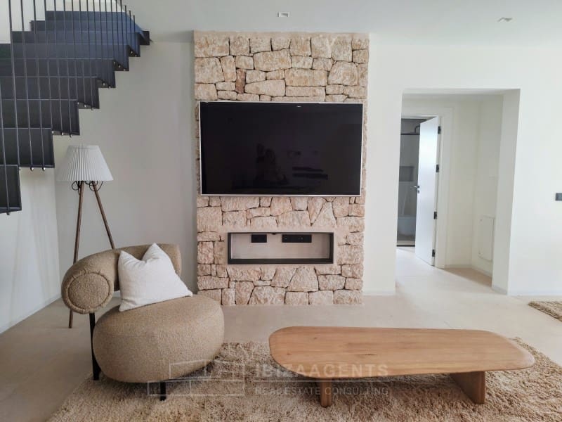 3 slaapkamer Villa te koop in Nuestra Senora de Jesus met zwembad - € 2.100.000 (Ref: 8244126)