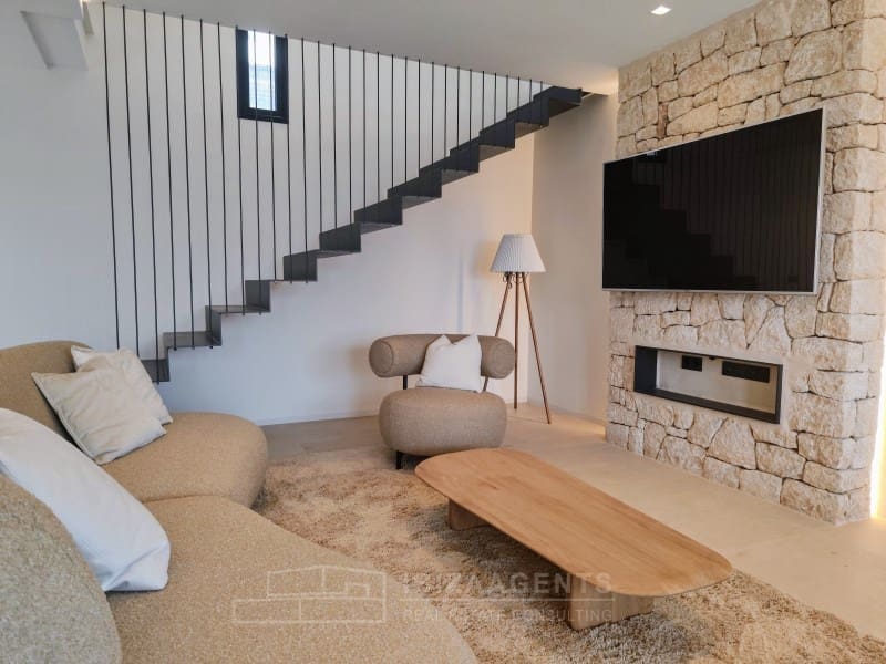 3 slaapkamer Villa te koop in Nuestra Senora de Jesus met zwembad - € 2.100.000 (Ref: 8244126)