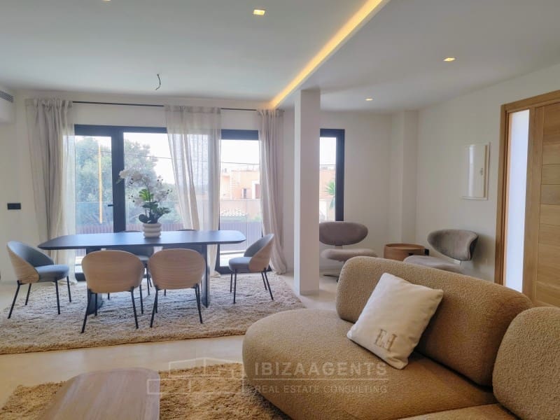 3 slaapkamer Villa te koop in Nuestra Senora de Jesus met zwembad - € 2.100.000 (Ref: 8244126)