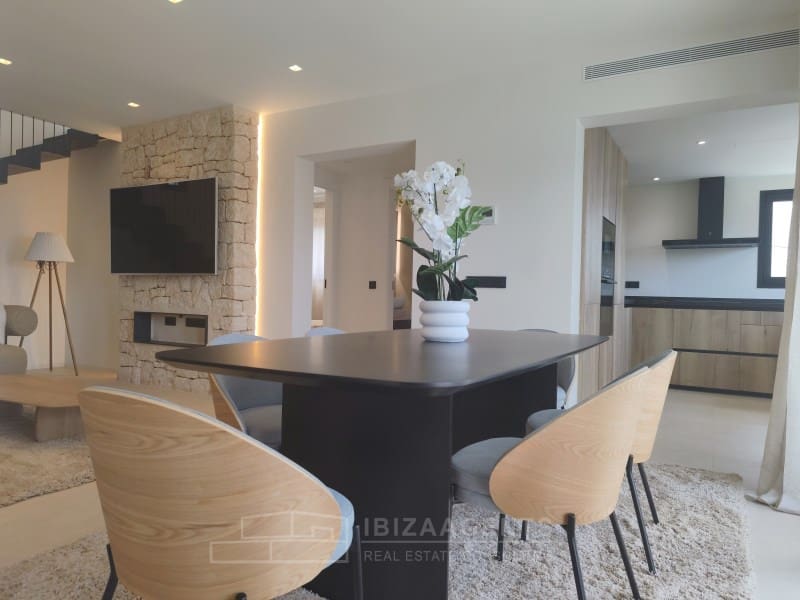 3 slaapkamer Villa te koop in Nuestra Senora de Jesus met zwembad - € 2.100.000 (Ref: 8244126)