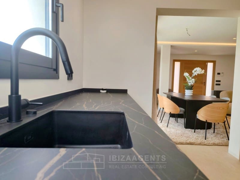 3 slaapkamer Villa te koop in Nuestra Senora de Jesus met zwembad - € 2.100.000 (Ref: 8244126)