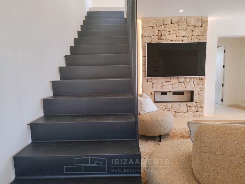 3 slaapkamer Villa te koop in Nuestra Senora de Jesus met zwembad - € 2.100.000 (Ref: 8244126)