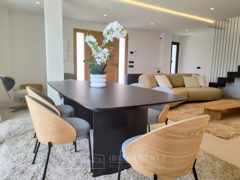 3 slaapkamer Villa te koop in Nuestra Senora de Jesus met zwembad - € 2.100.000 (Ref: 8244126)