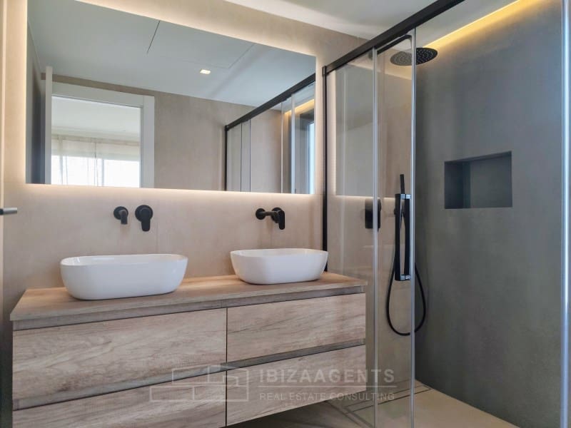 3 slaapkamer Villa te koop in Nuestra Senora de Jesus met zwembad - € 2.100.000 (Ref: 8244126)