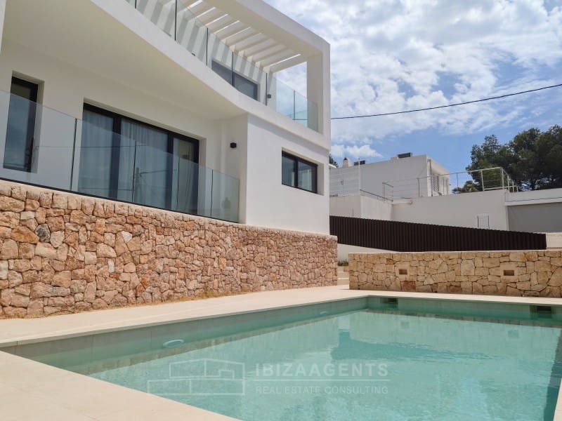 3 slaapkamer Villa te koop in Nuestra Senora de Jesus met zwembad - € 2.100.000 (Ref: 8244126)