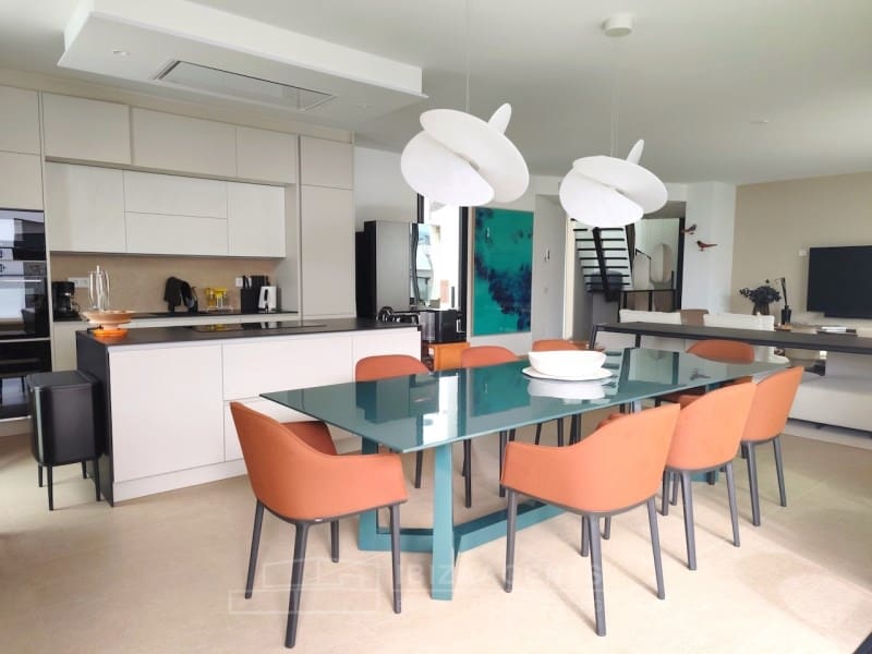 4 soverom Villa til salgs i Nuestra Senora de Jesus med svømmebasseng garasje - € 4 500 000 (Ref: 8244128)
