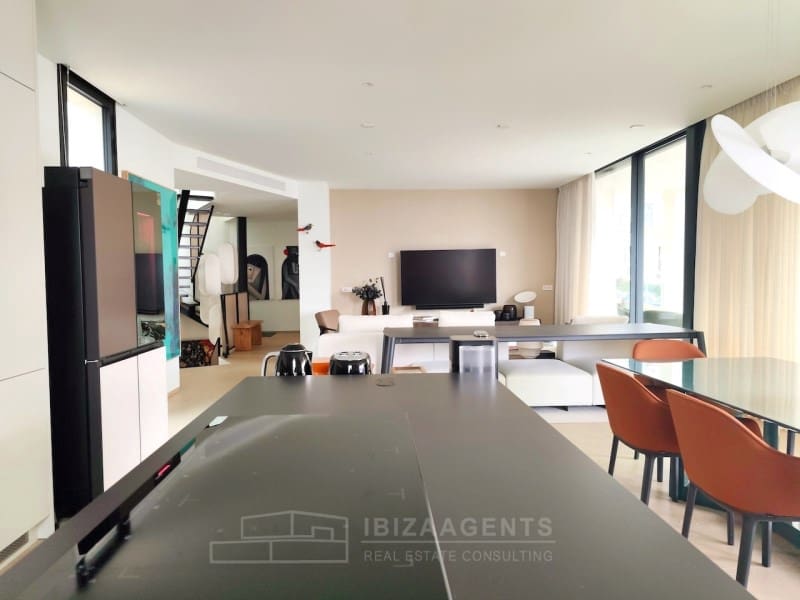 4 soverom Villa til salgs i Nuestra Senora de Jesus med svømmebasseng garasje - € 4 500 000 (Ref: 8244128)