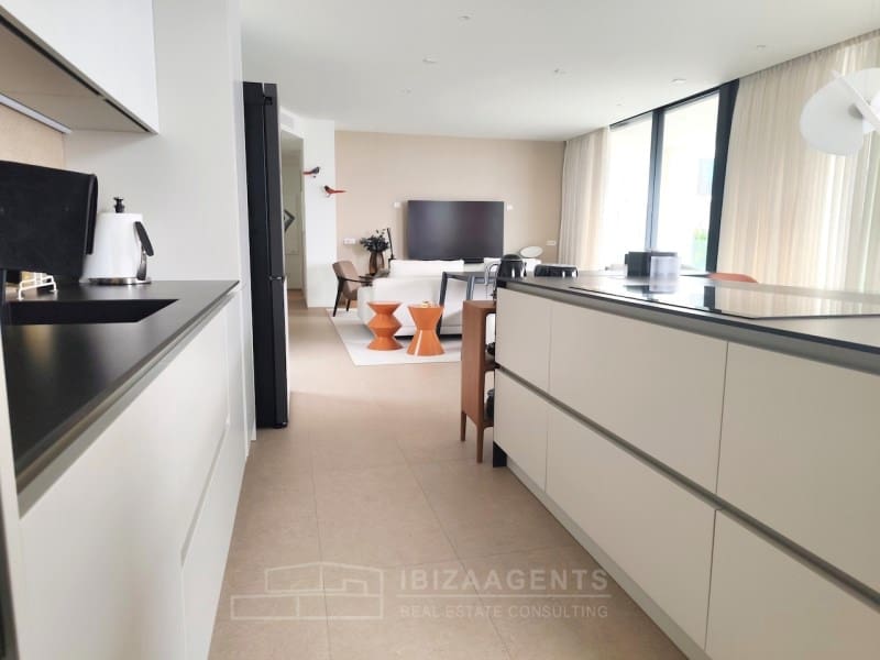 4 soverom Villa til salgs i Nuestra Senora de Jesus med svømmebasseng garasje - € 4 500 000 (Ref: 8244128)