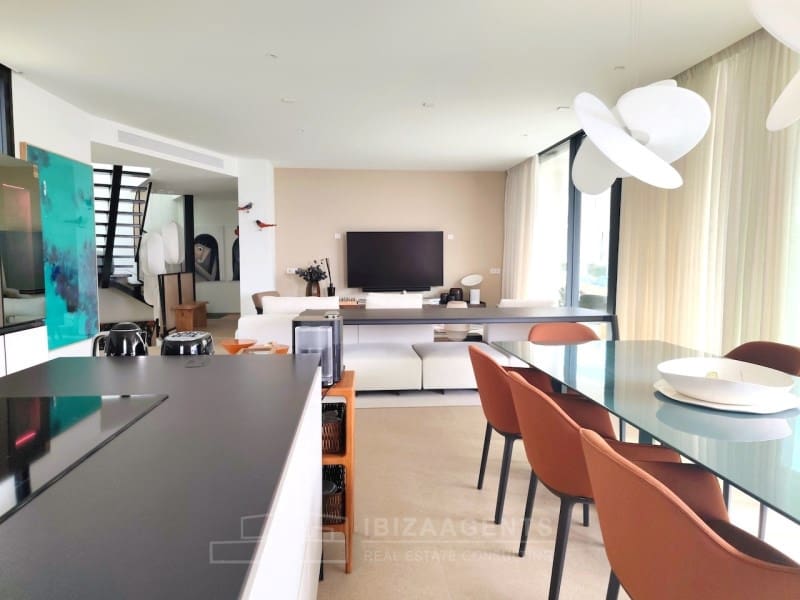 4 soverom Villa til salgs i Nuestra Senora de Jesus med svømmebasseng garasje - € 4 500 000 (Ref: 8244128)