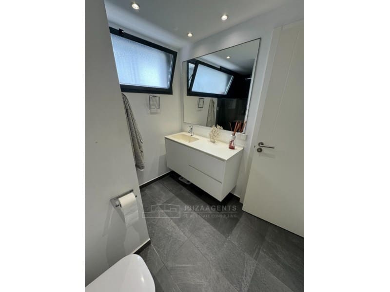 3 makuuhuone Huoneisto myytävänä paikassa Santa Eulalia / Santa Eularia mukana uima-altaan - 1 400 000 € (Ref: 8490931)