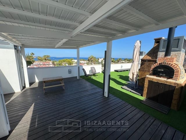 Apartamento de 3 habitaciones en Santa Eulalia / Santa Eularia en venta con piscina - 1.400.000 € (Ref: 8490931)
