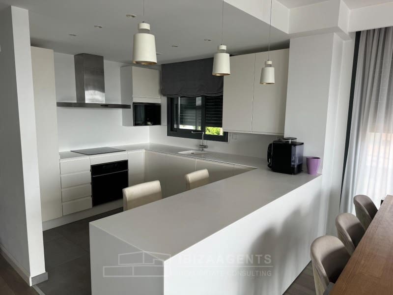 3 makuuhuone Huoneisto myytävänä paikassa Santa Eulalia / Santa Eularia mukana uima-altaan - 1 400 000 € (Ref: 8490931)