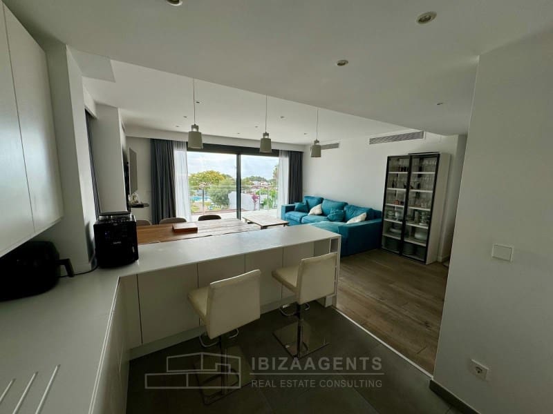 3 makuuhuone Huoneisto myytävänä paikassa Santa Eulalia / Santa Eularia mukana uima-altaan - 1 400 000 € (Ref: 8490931)