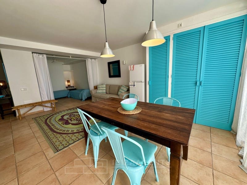 2 soverom Leilighet til salgs i Cala Tarida - € 625 000 (Ref: 8679987)