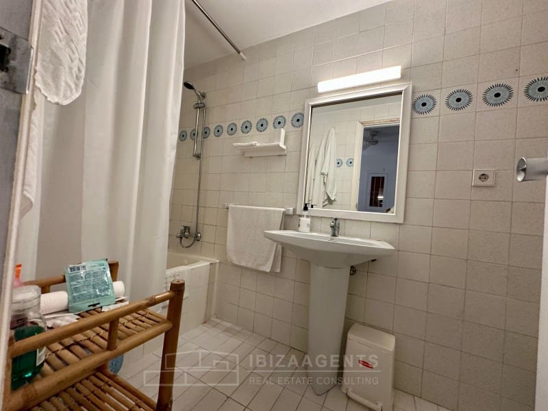 2 soverom Leilighet til salgs i Cala Tarida - € 625 000 (Ref: 8679987)