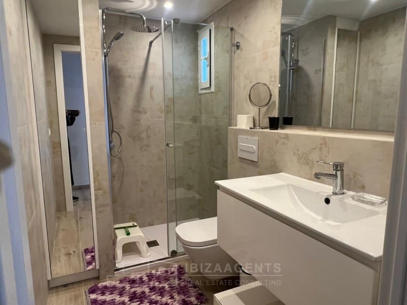 2 soveværelse Lejlighed til salg i Santa Eulalia / Santa Eularia - € 795.000 (Ref: 8812395)