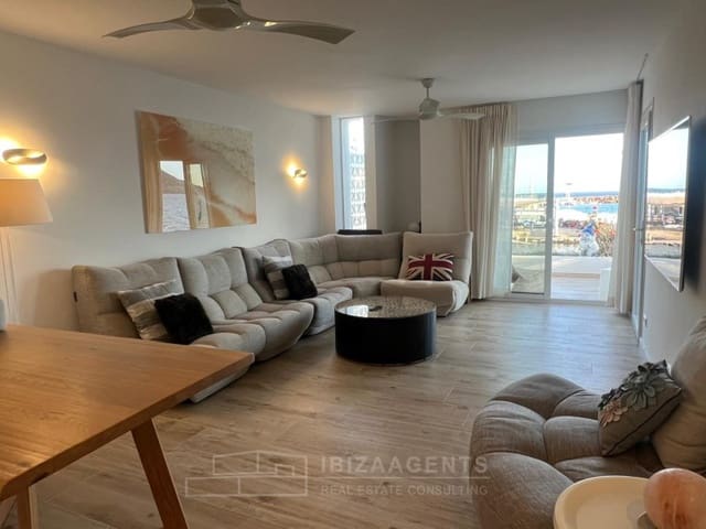 2 slaapkamer Appartement te koop in Santa Eulalia / Santa Eularia - € 795.000 (Ref: 8812395)