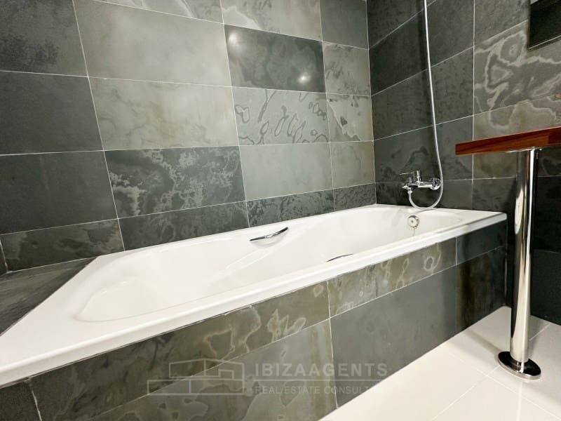 2 soveværelse Lejlighed til salg i Ibiza by - € 670.000 (Ref: 9106817)