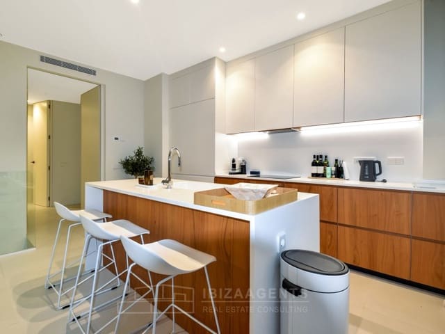 4 slaapkamer Appartement te koop in Ibiza dorp - € 1.700.000 (Ref: 9208580)