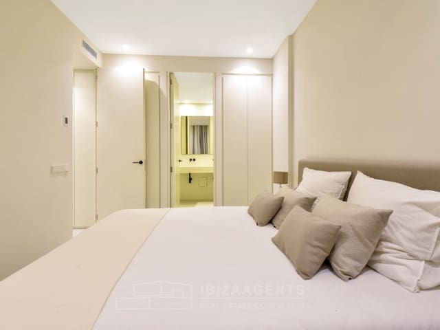 4 slaapkamer Appartement te koop in Ibiza dorp - € 1.700.000 (Ref: 9208580)