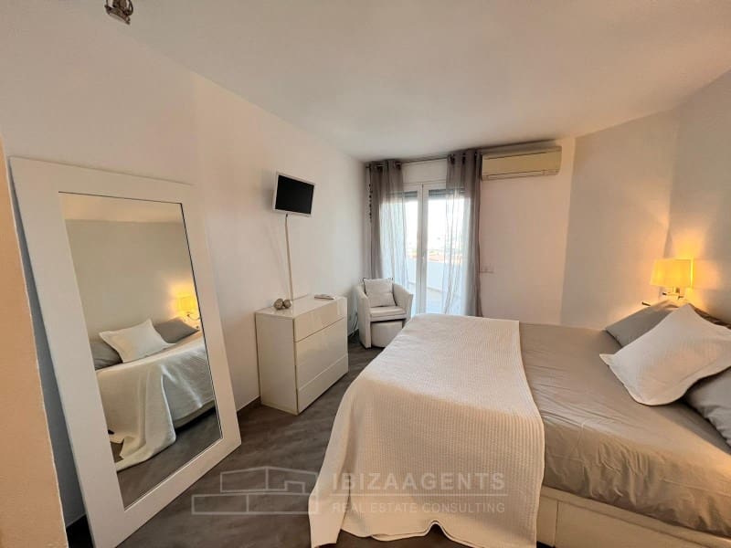 2 soverom Leilighet til leie i Ibiza by - € 2 850 (Ref: 9338662)