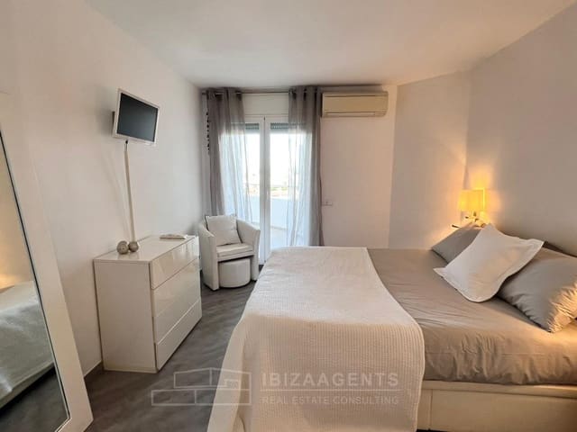 2 slaapkamer Appartement te huur in Ibiza dorp - € 2.850 (Ref: 9338662)