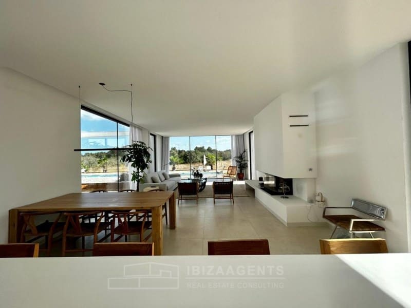 6 slaapkamer Villa te huur in Sant Joan de Labritja met zwembad - € 12.000 (Ref: 9375356)