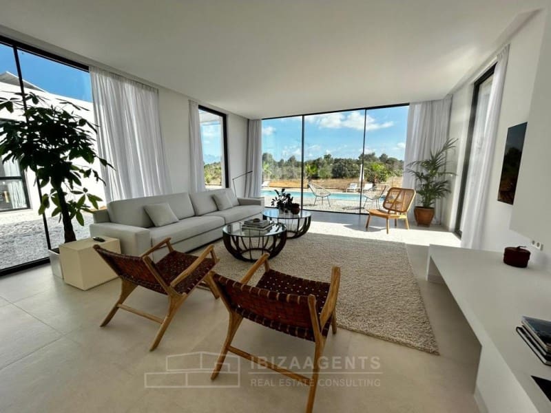 6 slaapkamer Villa te huur in Sant Joan de Labritja met zwembad - € 12.000 (Ref: 9375356)