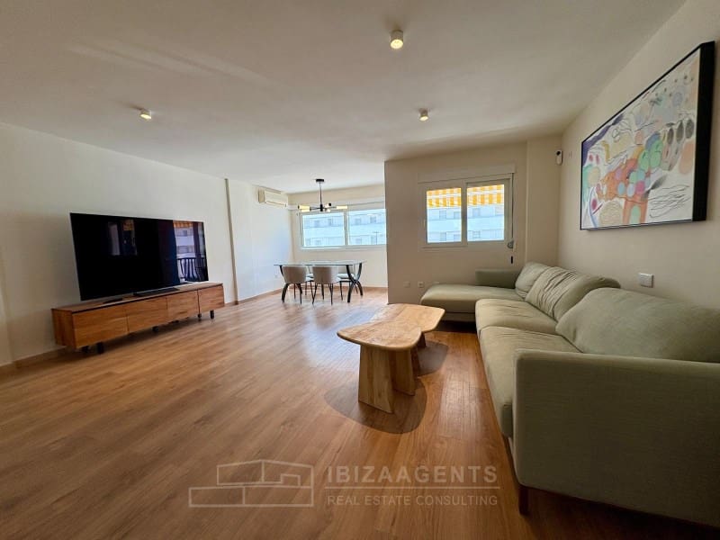 3 bedroom Apartment for rent in Ibiza / Eivissa town - € 3,500 (Ref: 9565272)