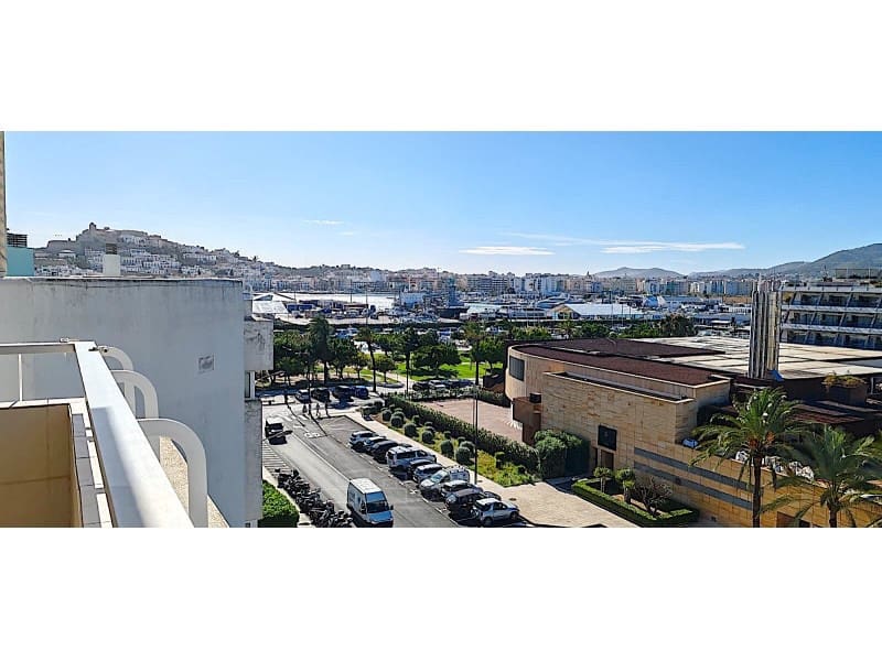 Apartamento de 2 habitaciones en Ibiza / Eivissa ciudad en venta - 675.000 € (Ref: 9596164)