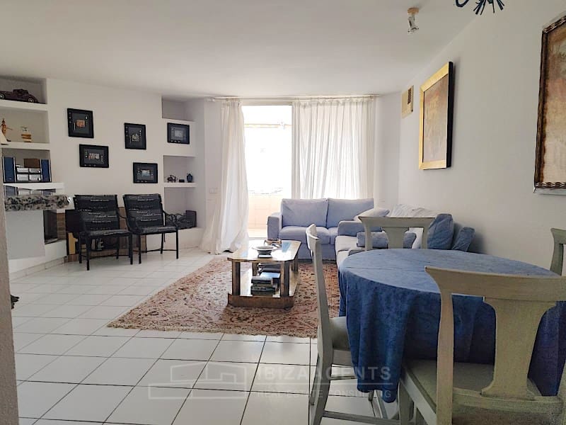 Apartamento de 2 habitaciones en Ibiza / Eivissa ciudad en venta - 675.000 € (Ref: 9596164)