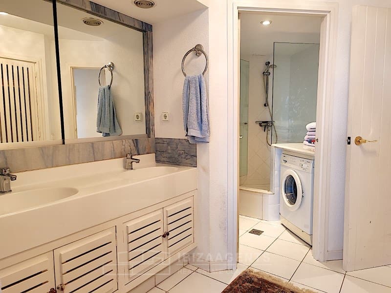 Apartamento de 2 habitaciones en Ibiza / Eivissa ciudad en venta - 675.000 € (Ref: 9596164)